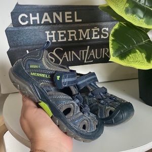 💙Merrell adjustable sandals water shoe💙 size 9